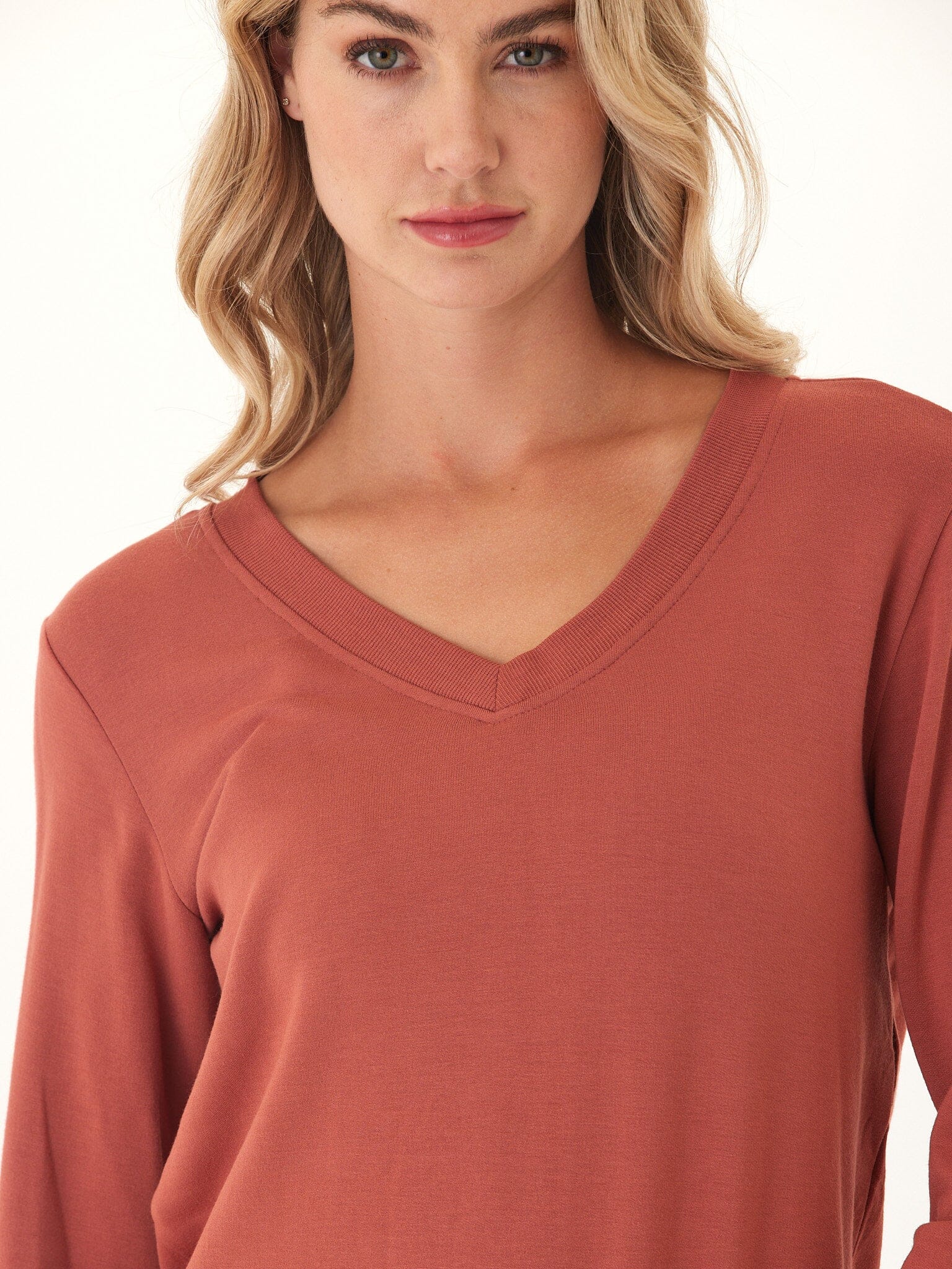 Edwina Feather Fleece V-Neck Sweatshirt in Rust & Terracotta