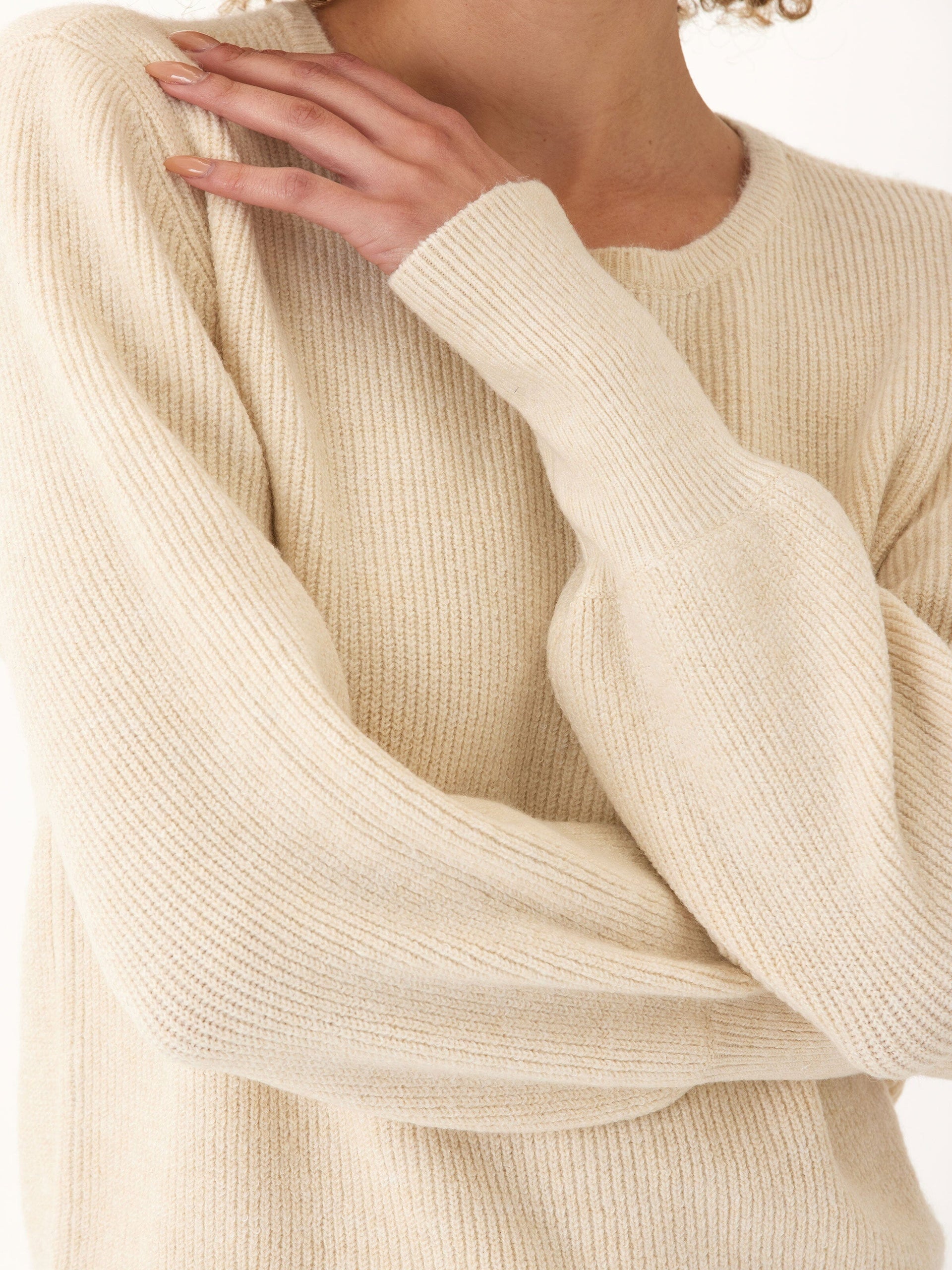 Avalee Cozy Solid Knit Crewneck Sweater in Beige/Cream