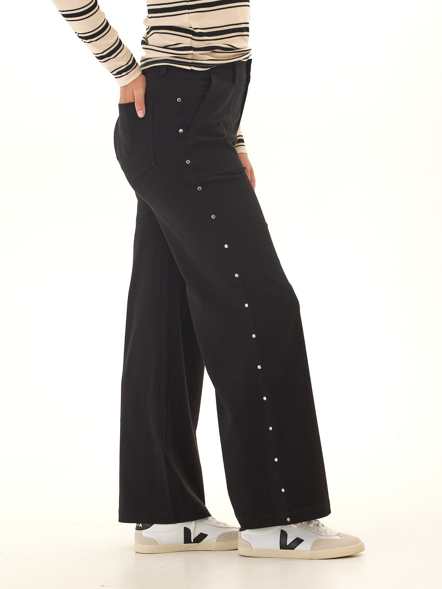 Pamela Rivet Detail Stretch Twill Wide Leg Pant