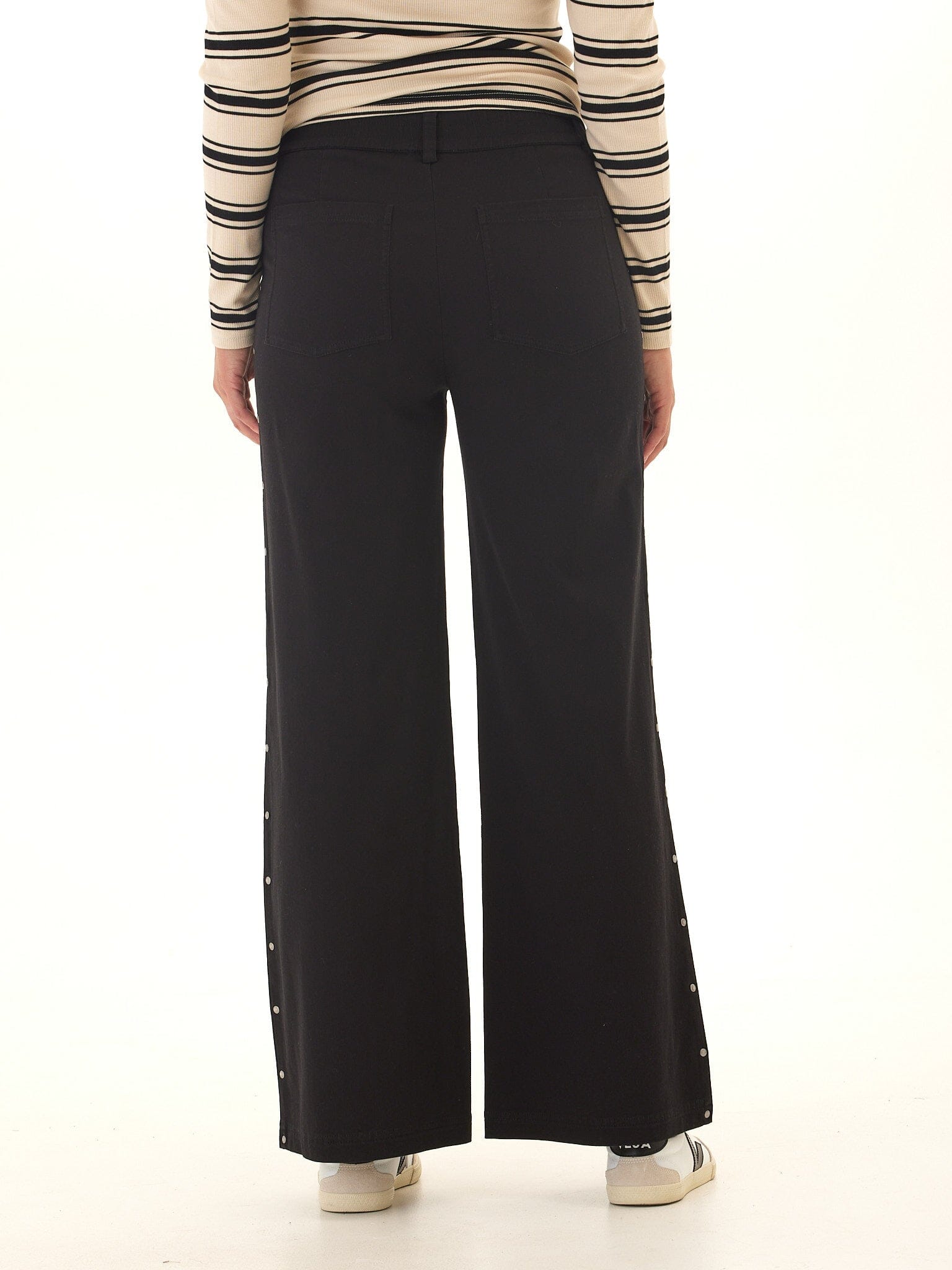 Pamela Rivet Detail Stretch Twill Wide Leg Pant