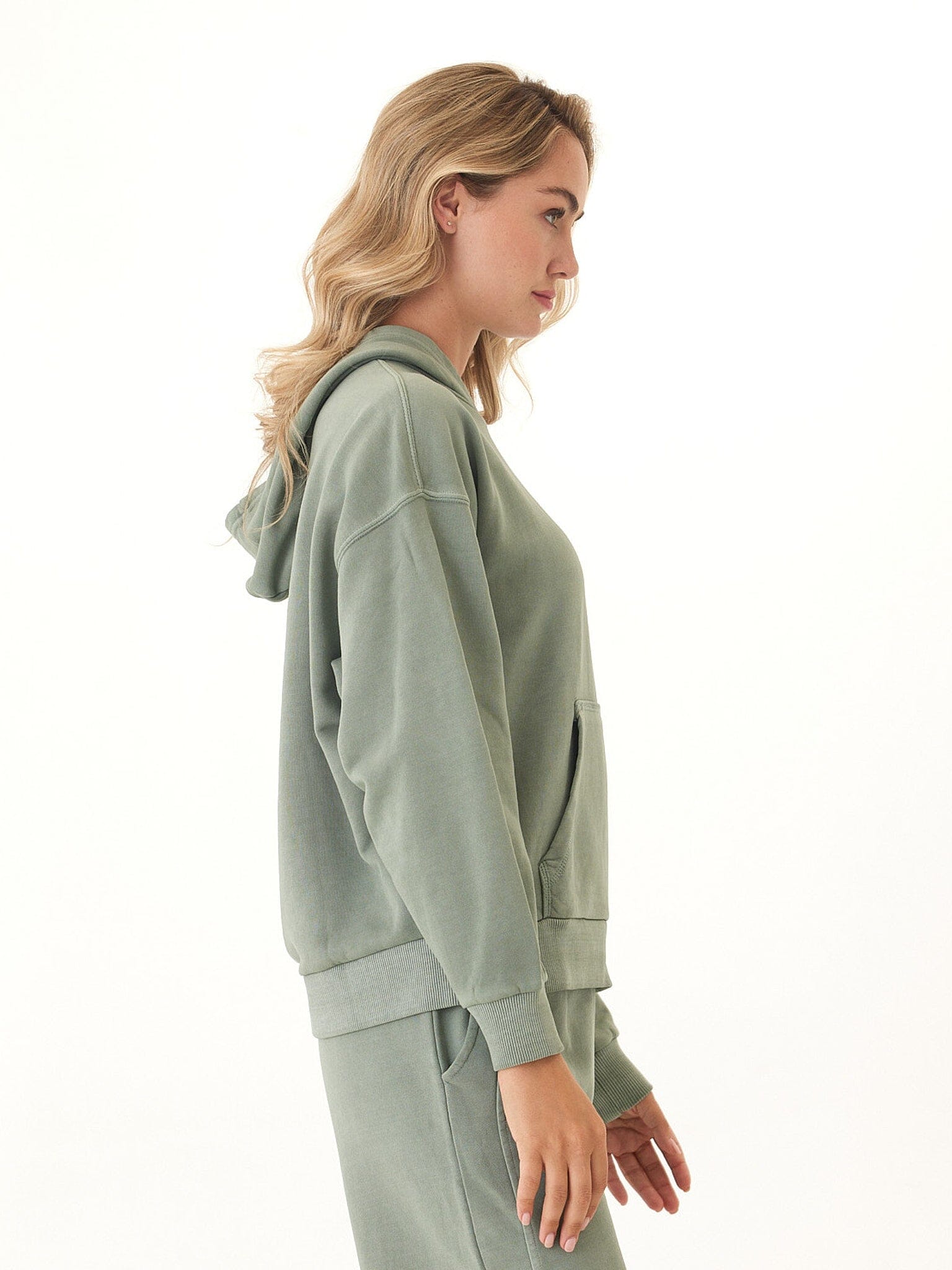 Mineral Wash Cotton Terry Pullover Hoodie in Relaxed Fit