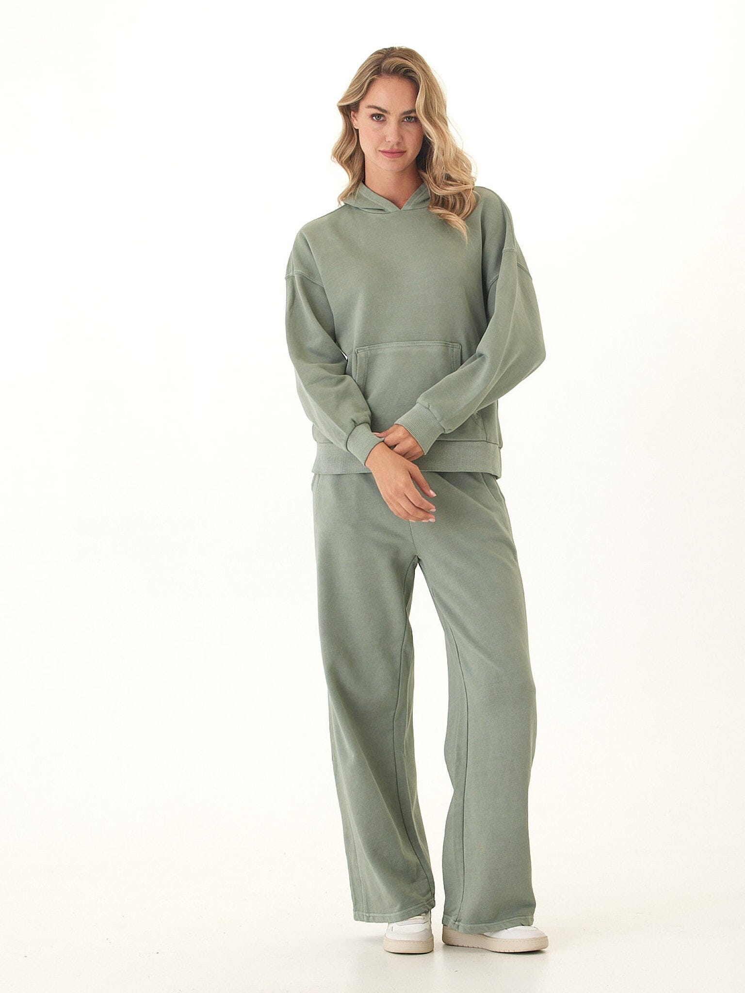 Mineral Wash Cotton Terry Pullover Hoodie in Relaxed Fit