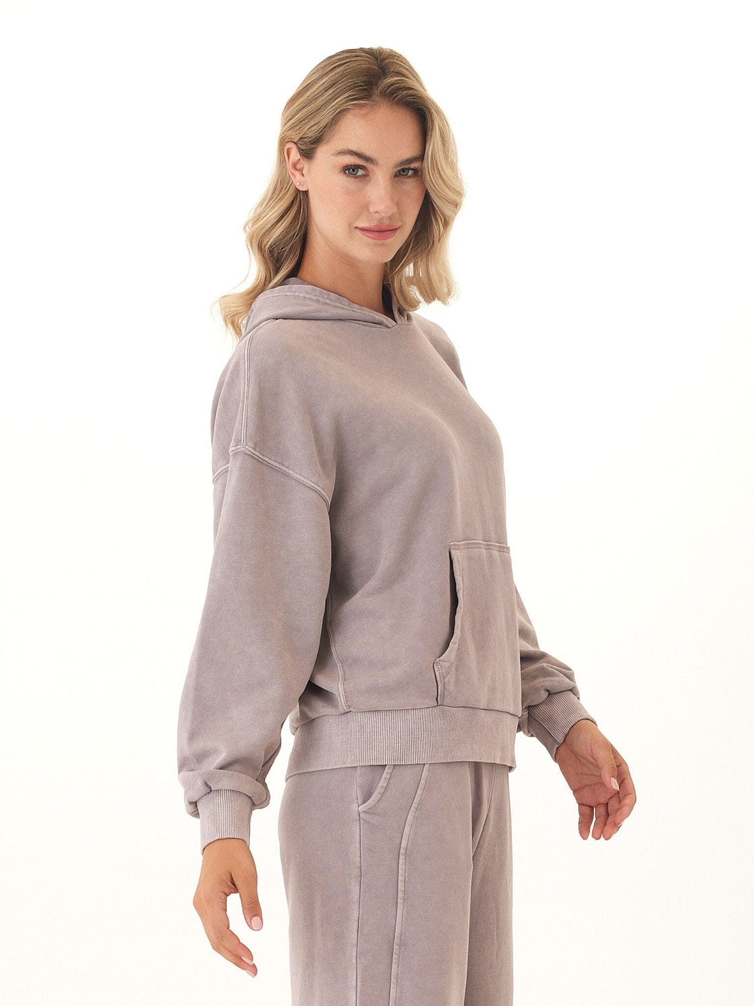 Mineral Wash Cotton Terry Pullover Hoodie in Relaxed Fit