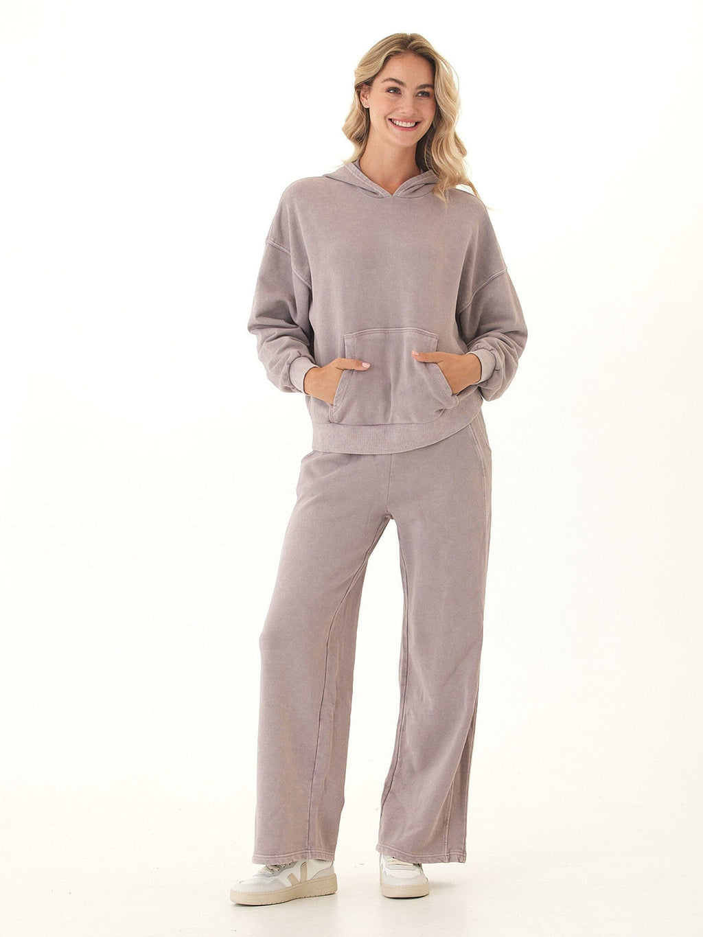 Core Feather Fleece Sweatpant in Mauve and Dusty-Purple