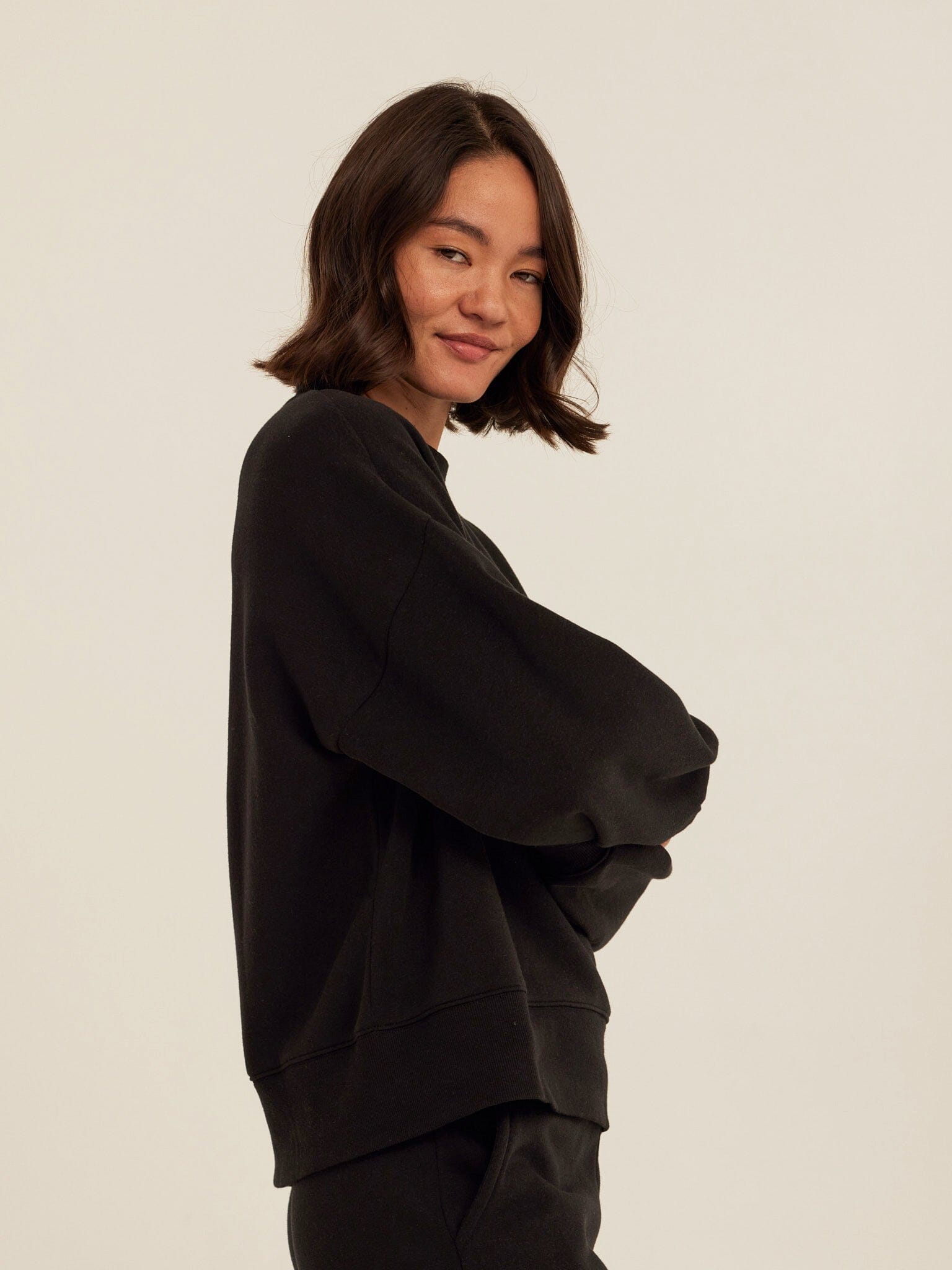 Core Triblend Fleece Sweatshirt in Black