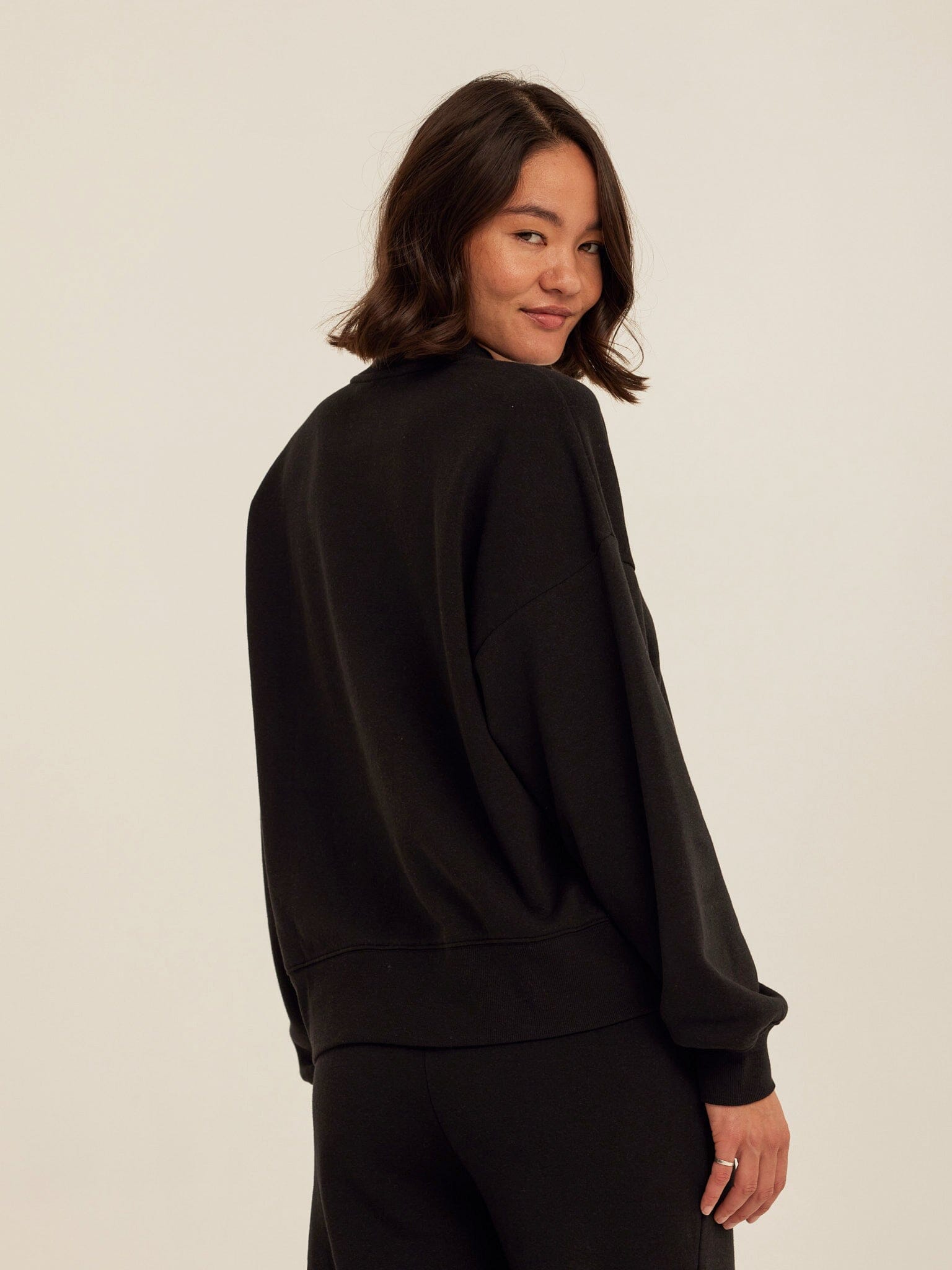 Core Triblend Fleece Sweatshirt in Black