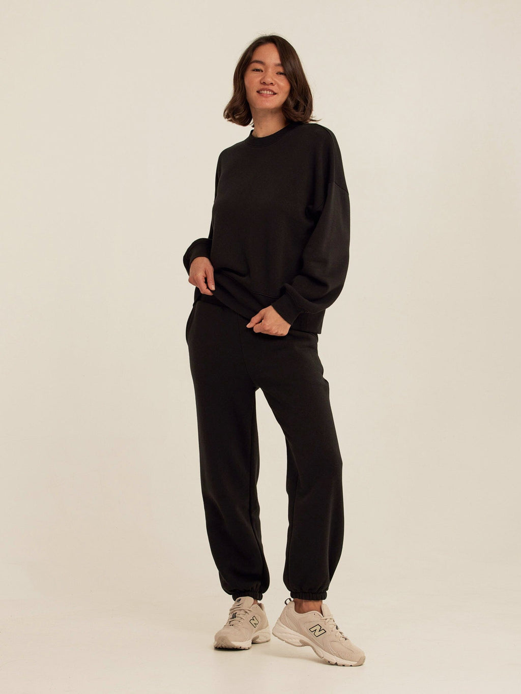 Core Triblend Fleece Sweatshirt in Black