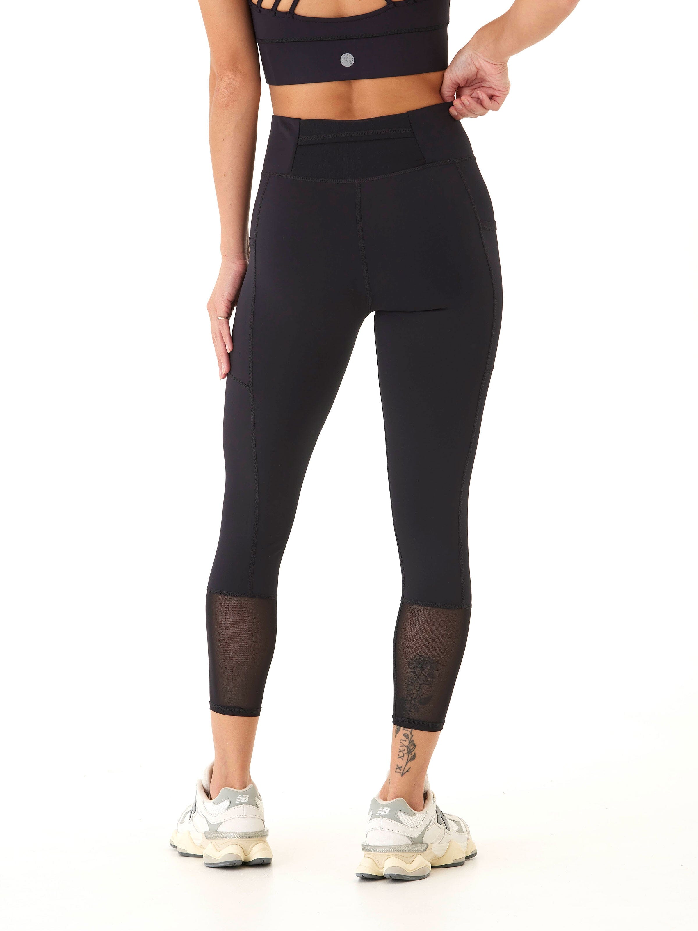 High Rise Performance Mesh Panel 7/8 Leggings with Side Pockets
