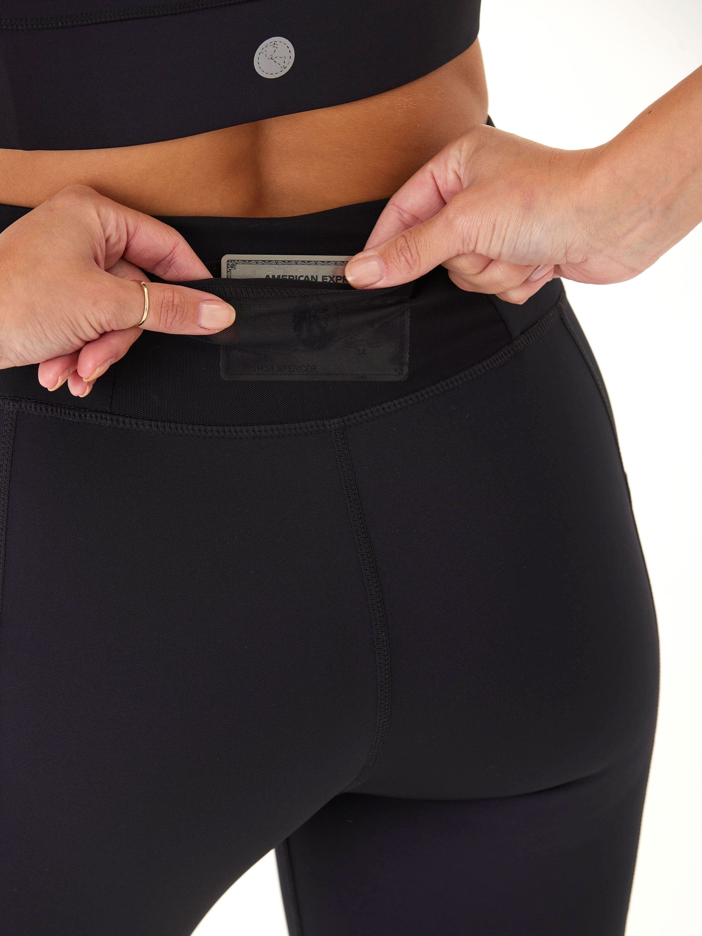 High Rise Performance Mesh Panel 7/8 Leggings with Side Pockets