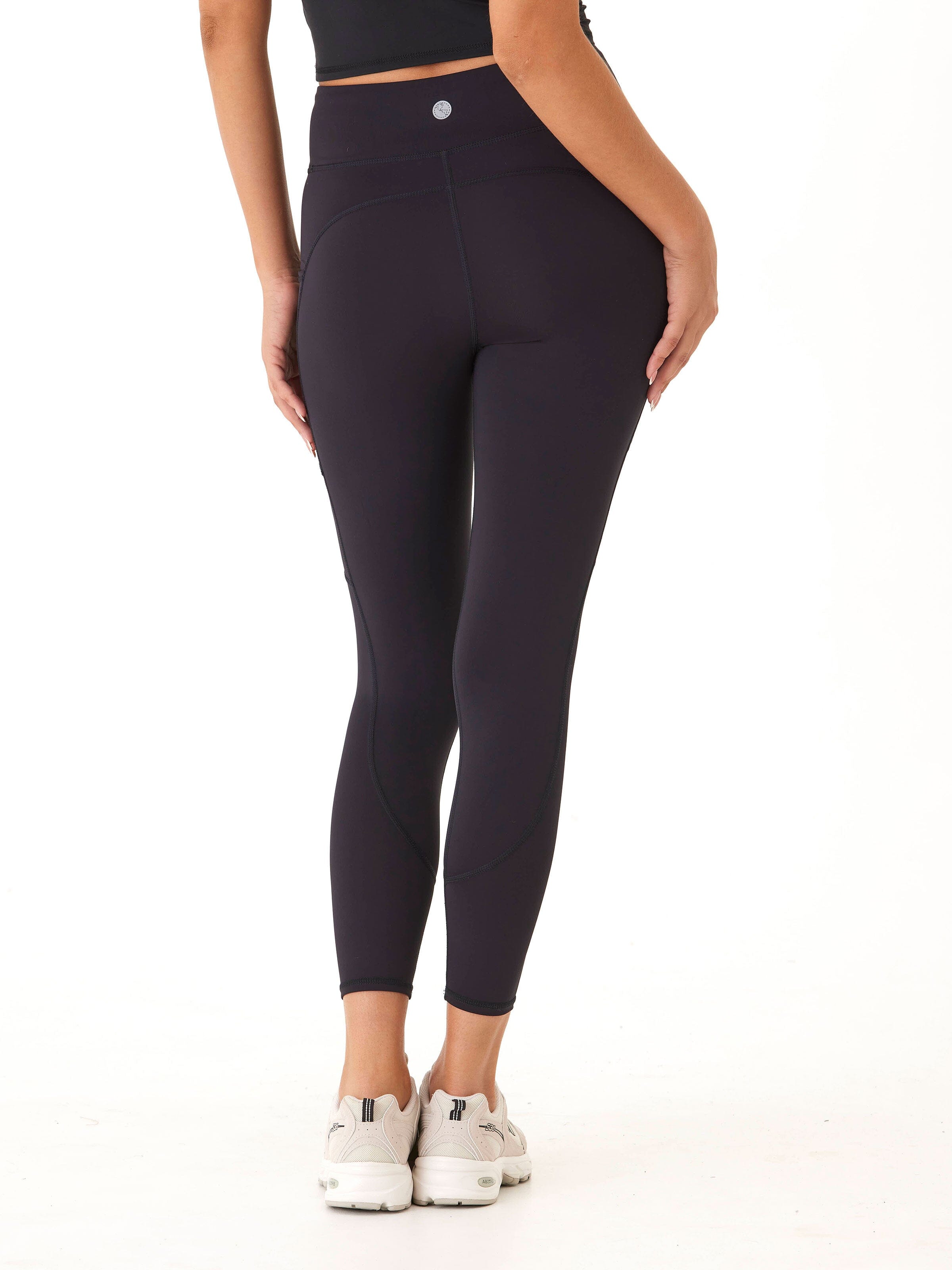 Rita Pocket High Rise 7/8 Sport Legging in Black