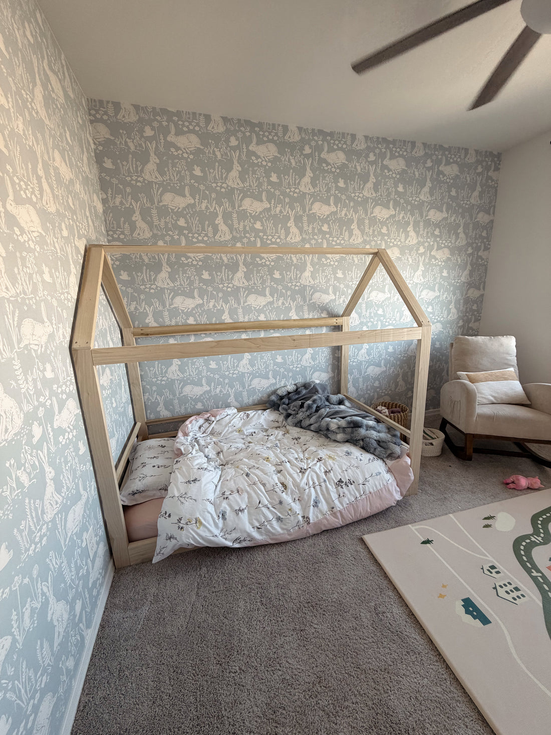Thumper Peel and Stick Removable Wallpaper for Modern Interiors