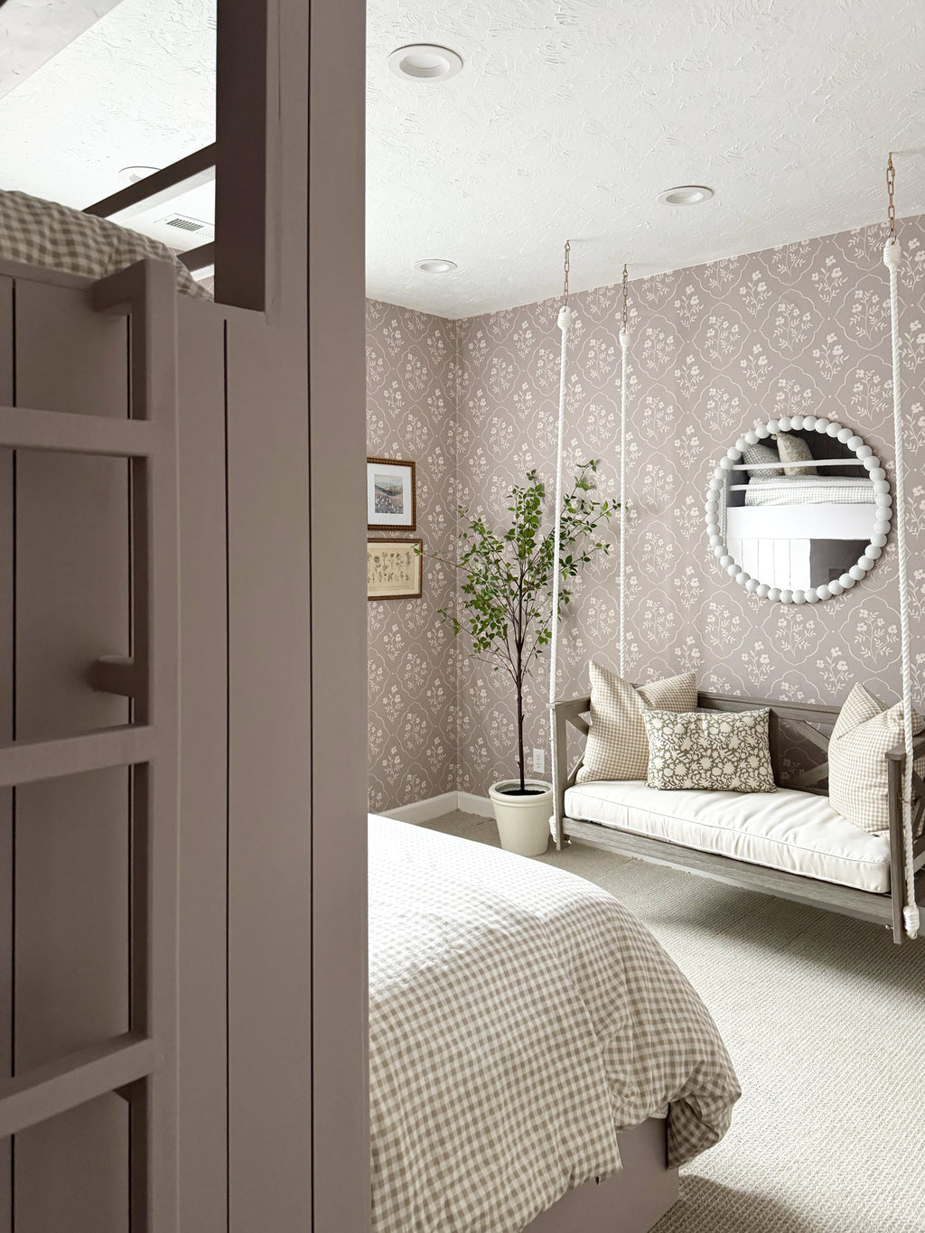 Della Peel and Stick Removable Wallpaper for Stylish Interiors