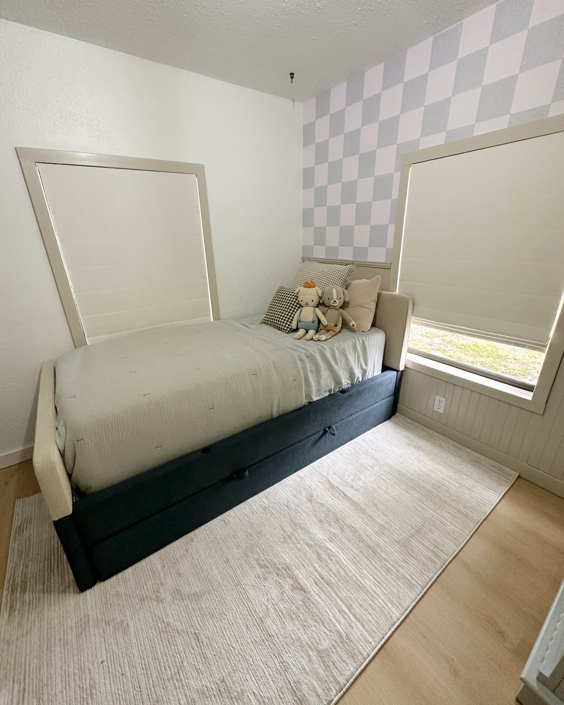 Devin Geometric Removable Wallpaper in Light Blue and Beige