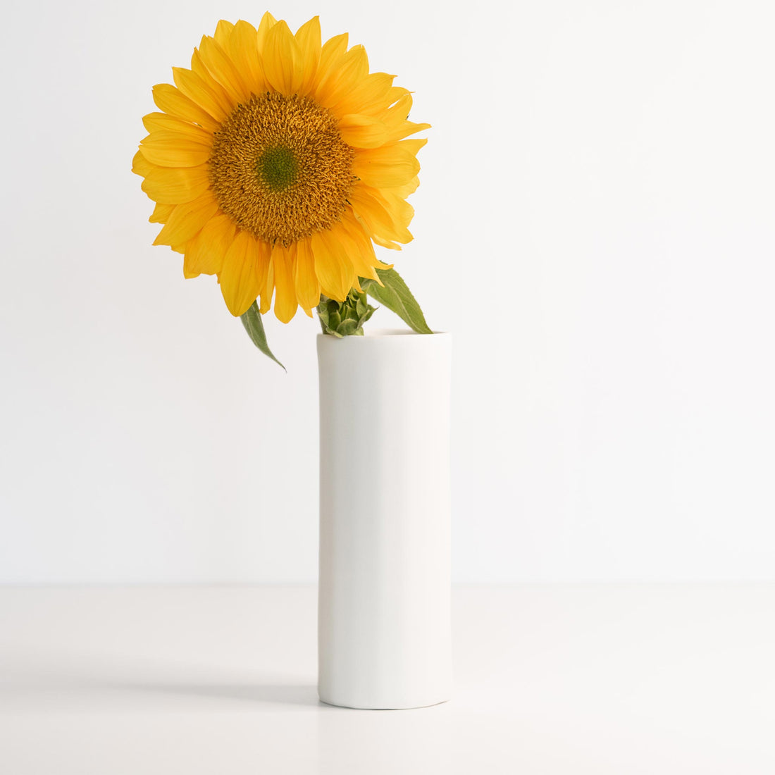 Bloom Vase Handmade Porcelain Flower Vase for Modern Home Decor - Image 2