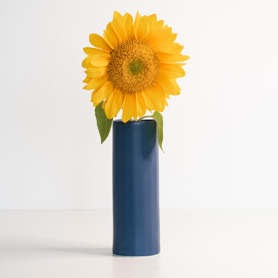 Bloom Vase Handmade Porcelain Flower Vase for Modern Home Decor - Image 3