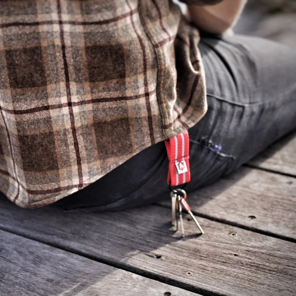 The Chauffeur Reflective Keychain Clip – Durable Utility Gear