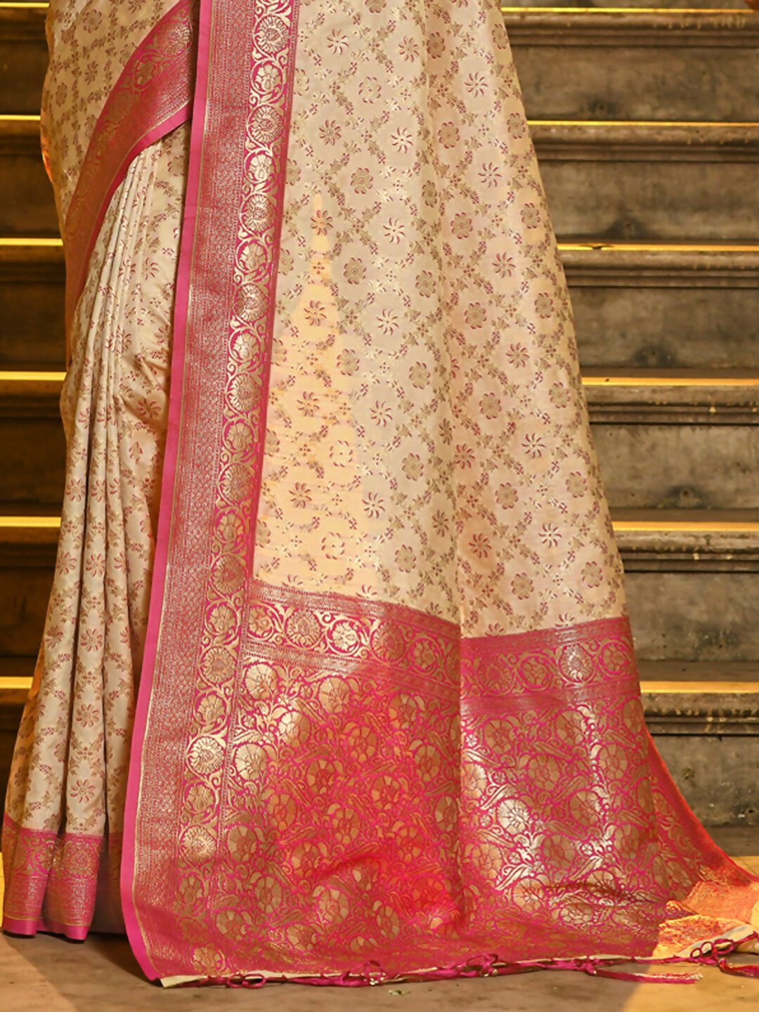 Pink Banarasi Silk Saree with Matching Blouse Piece