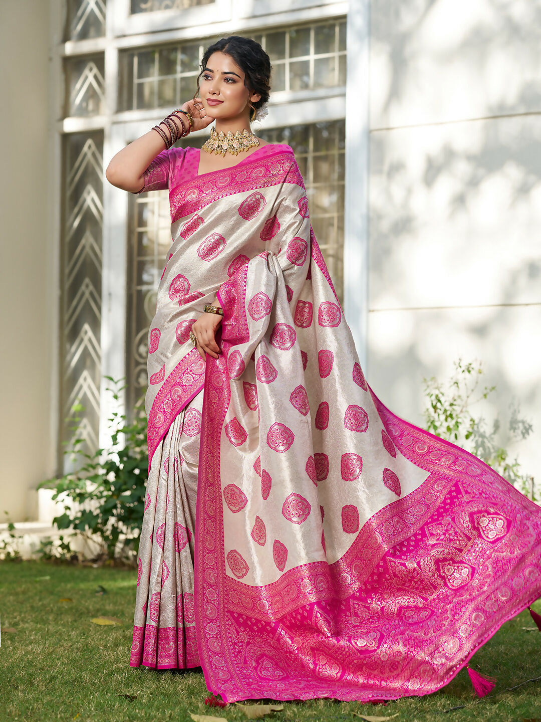 Cream and Pink Silk Blend Saree with Matching Blouse