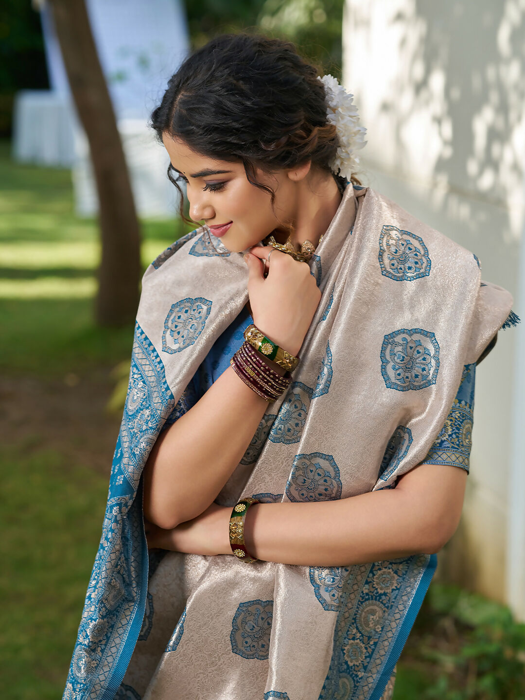 Cream and Blue Silk Blend Saree with Matching Blouse