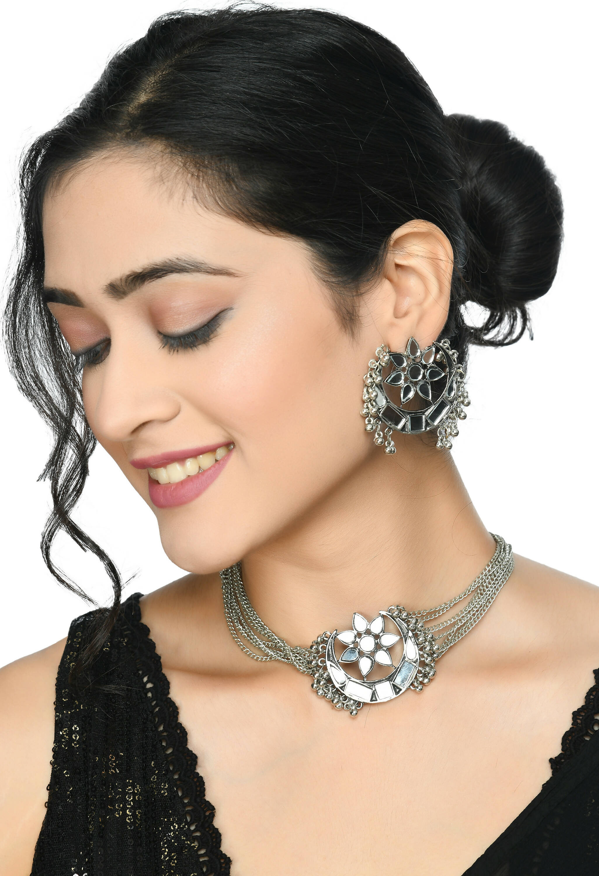 Silver-Plated Brass Finish Traditional Mirror Choker