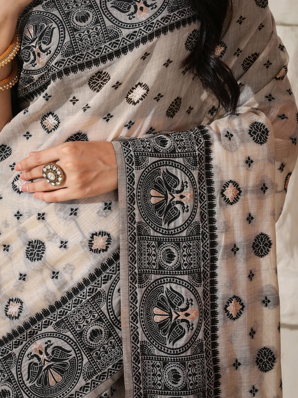 Shree Shyam Fashion Linen Cotton Black & Cream Saree