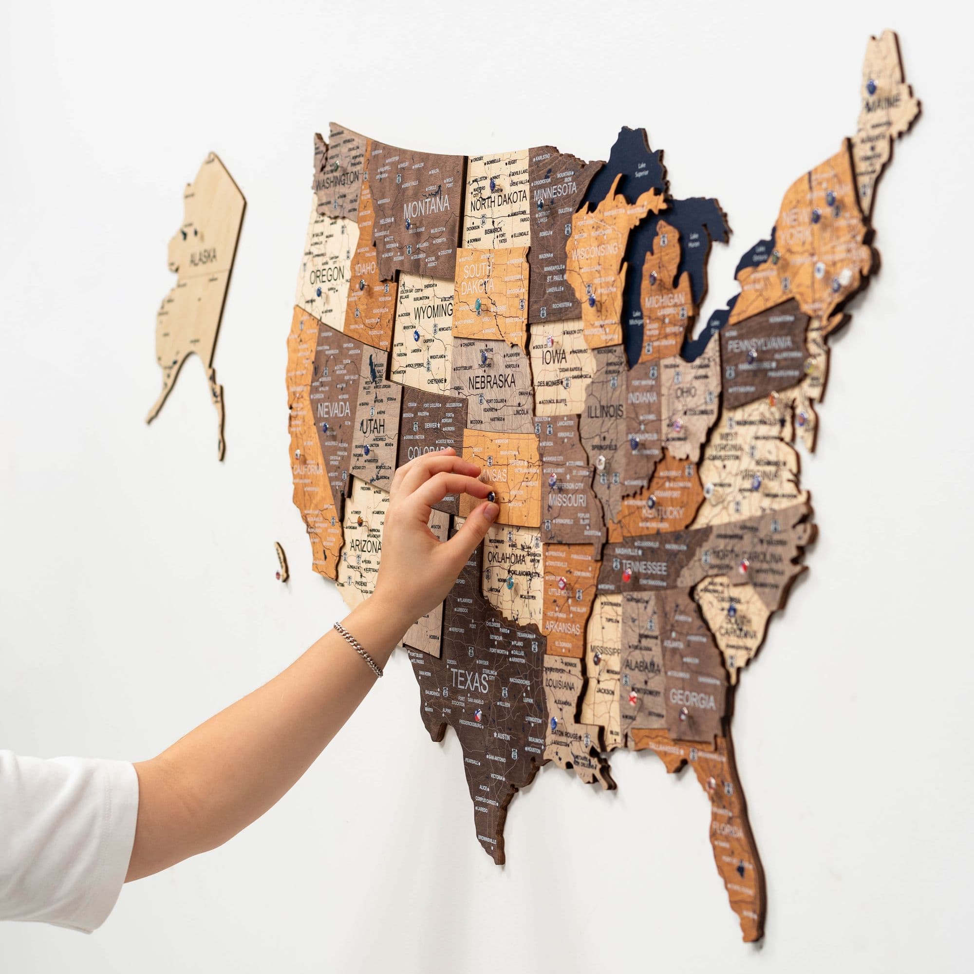 3D Wooden USA Map Wall Art – Modern Multicolor Travel Tracker