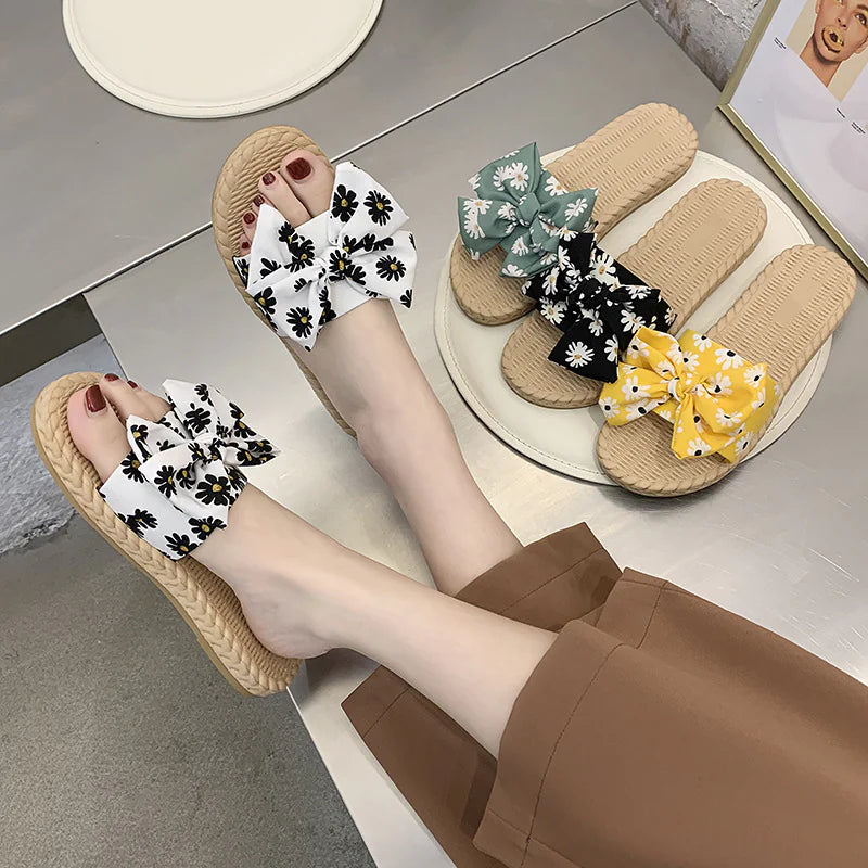Women's Floral Bow Slip-On Flat Beach Sandals - Image 19