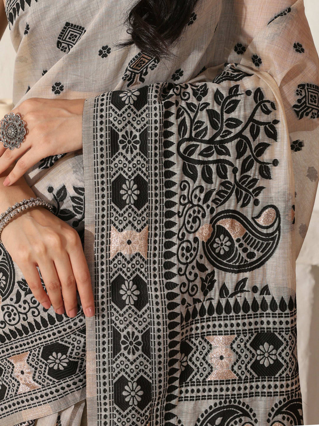 Shree Shyam Fashion Linen Cotton Black & Cream Saree