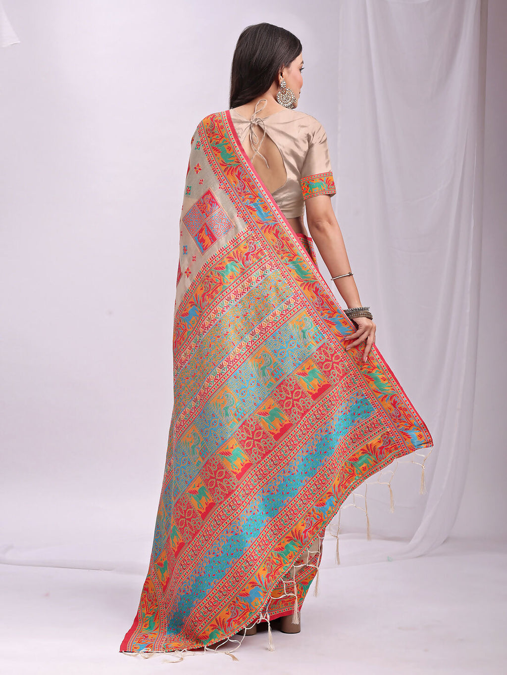 Off White Linen Cotton Saree with Matching Blouse Piece