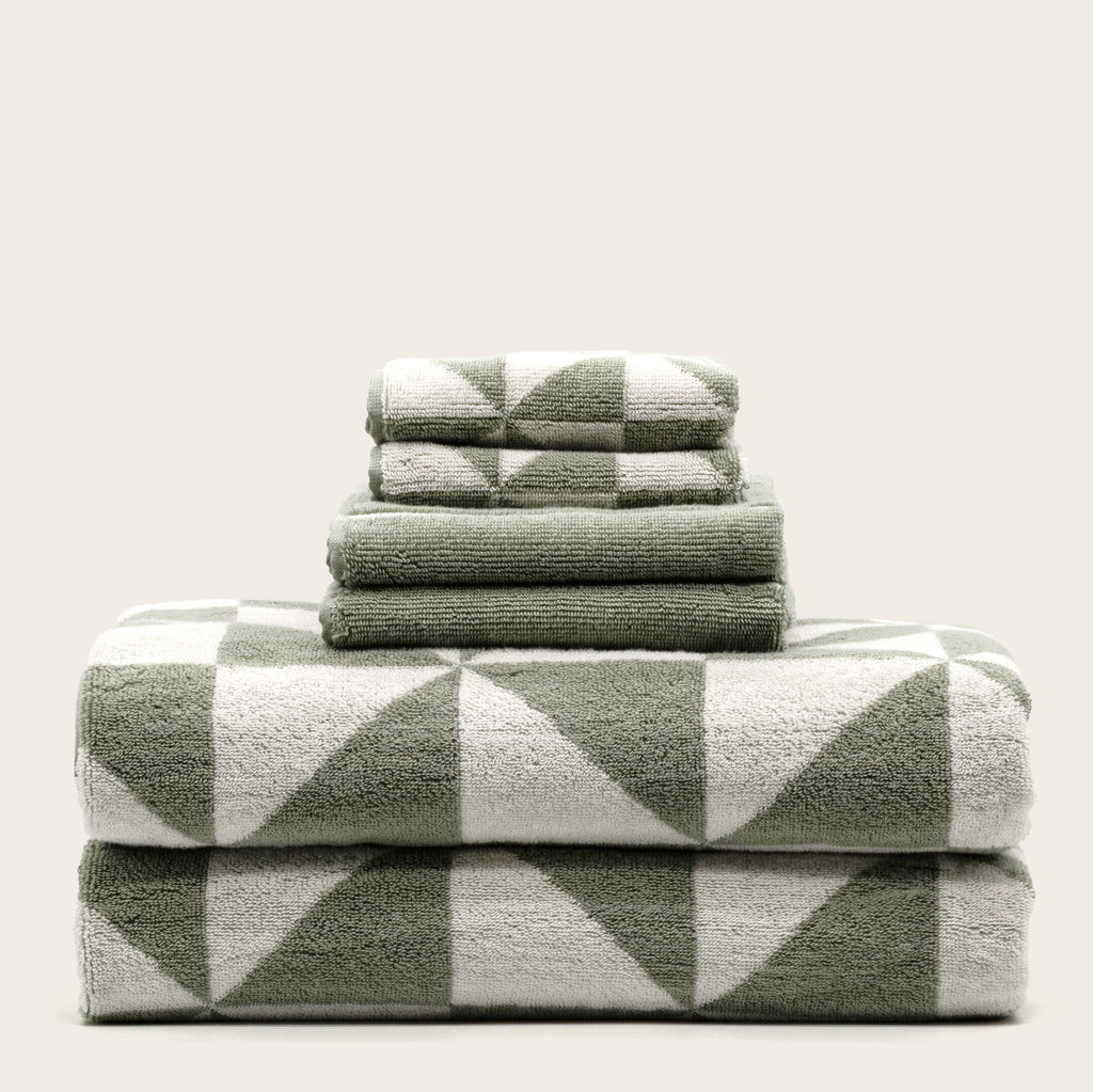 Deia 600 GSM Australian Cotton Bath Towel in Sage Green - Image 11