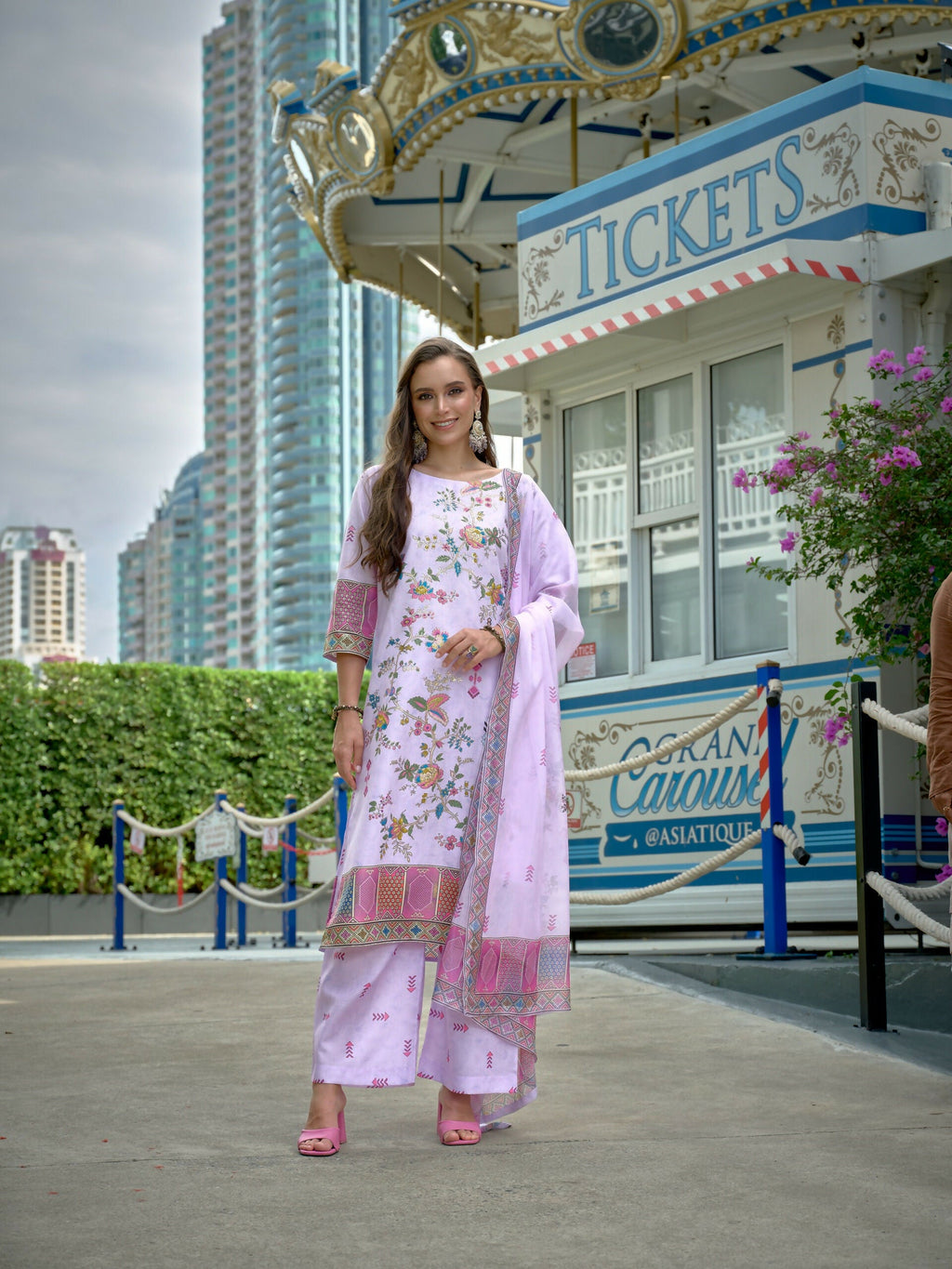 Purple Linen Kurta Set with Digital Print and Foil Accents