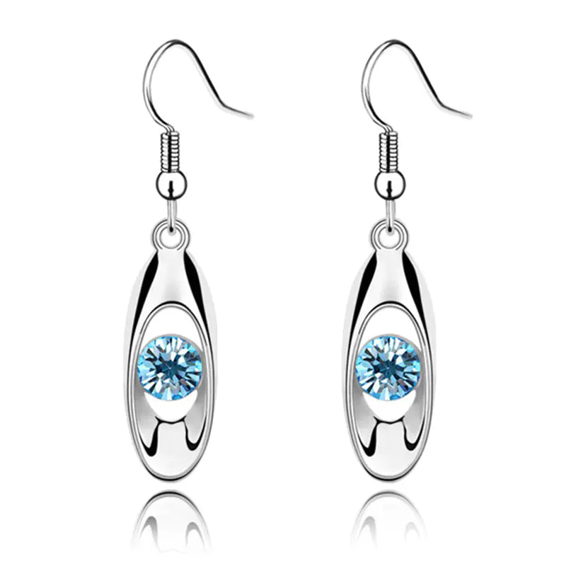 Snake-Shaped Oval Earrings and Necklace Set with Crystals