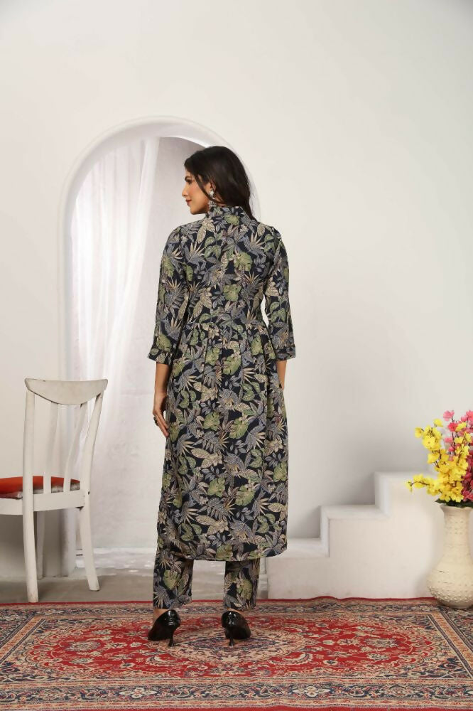 Women's Black Chanderi Silk Floral Print Straight Kurti with Pockets