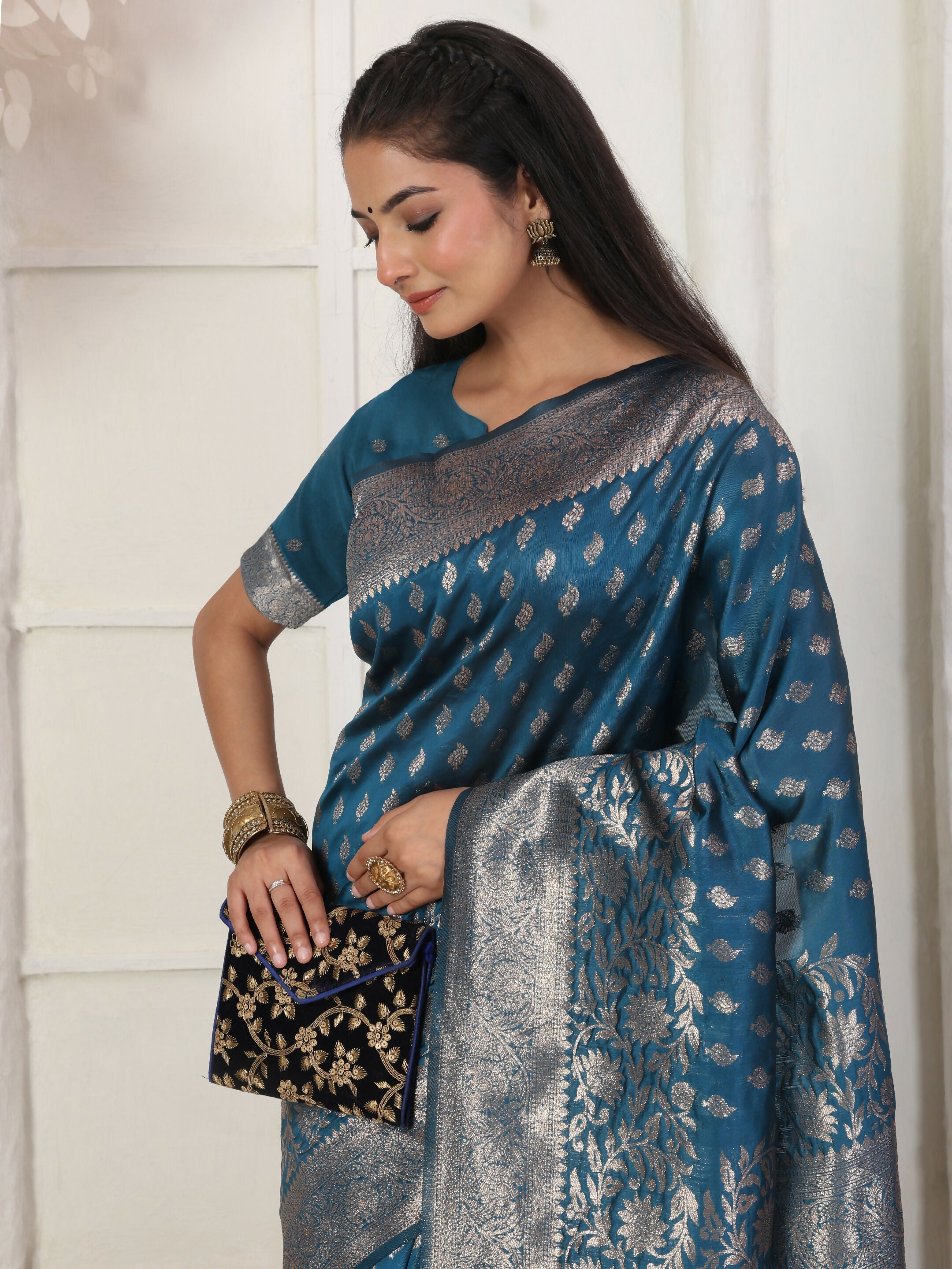Light Pink Lichi Silk Saree with Matching Blouse Piece