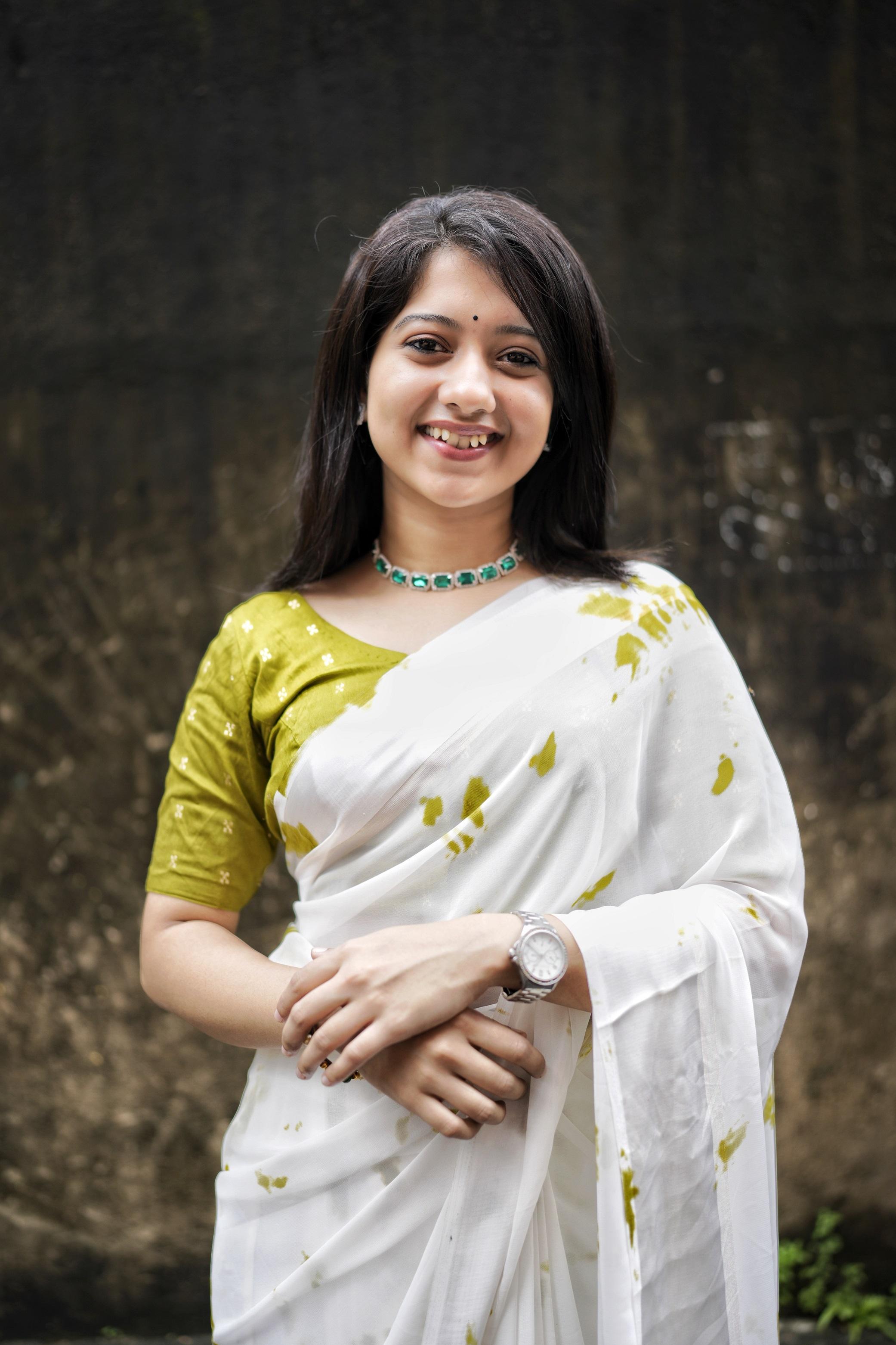 Mehndi Green and White Tie-Dye Shibori Georgette Saree