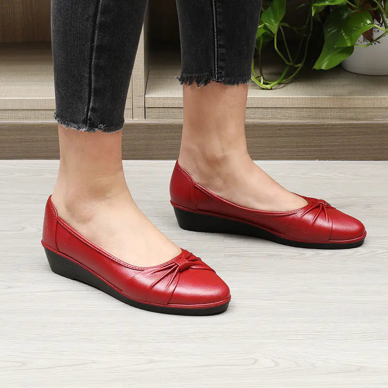 Women's Comfortable Low-Top Faux Leather Wedge Flats - Image 7