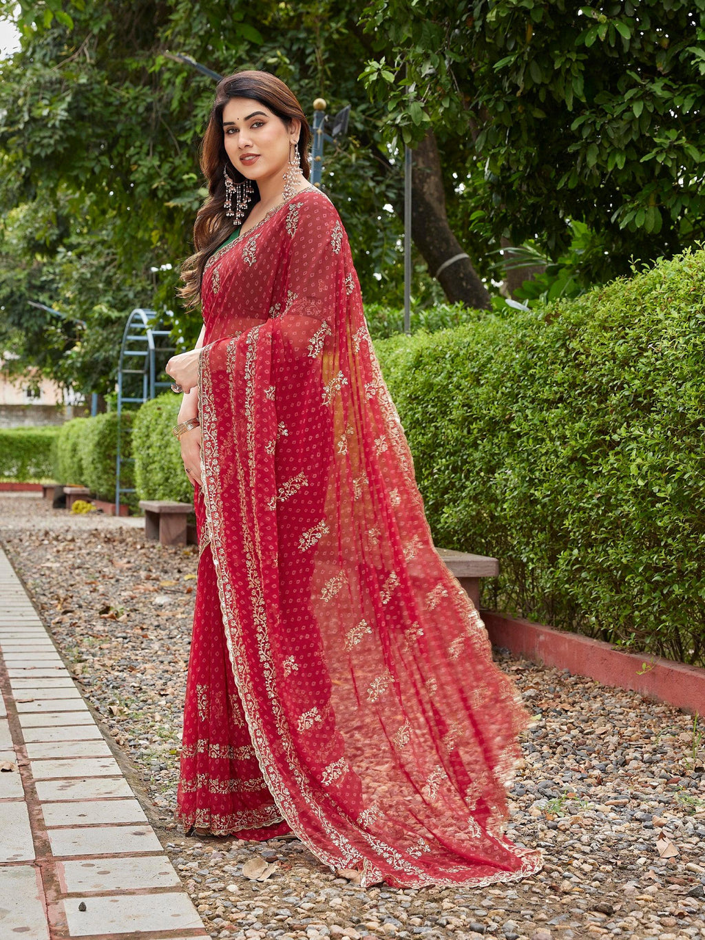 Red Georgette Embroidered Party Saree with Unstitched Blouse