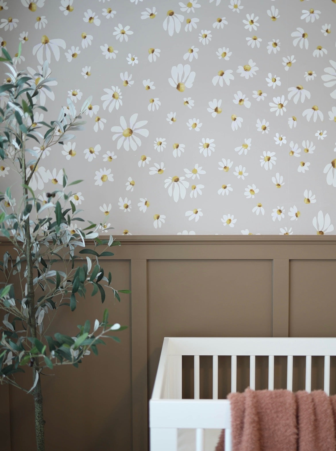 Gwen Floral Removable Wallpaper in Beige, White and Yellow