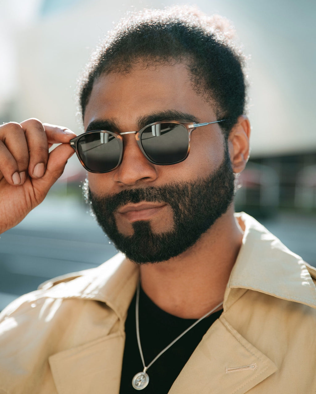 The Oliver Rye Tort Polarized Sunglasses with Italian Acetate