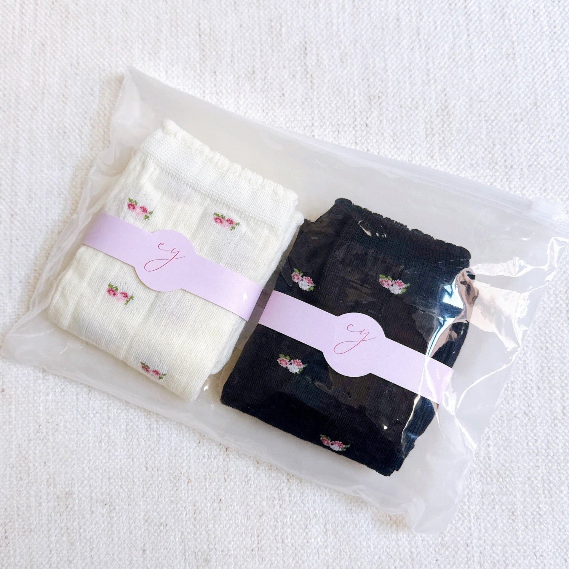 Vintage Floral Patterned Socks Set Of 2