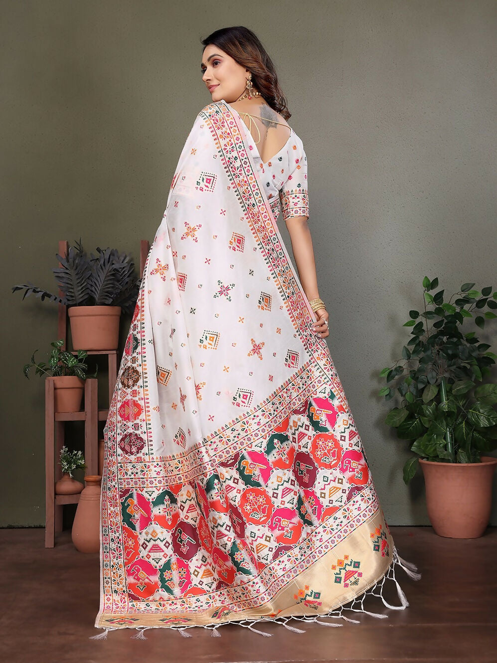 White Thread Woven Pashmina Saree in Soft Silk with Blouse