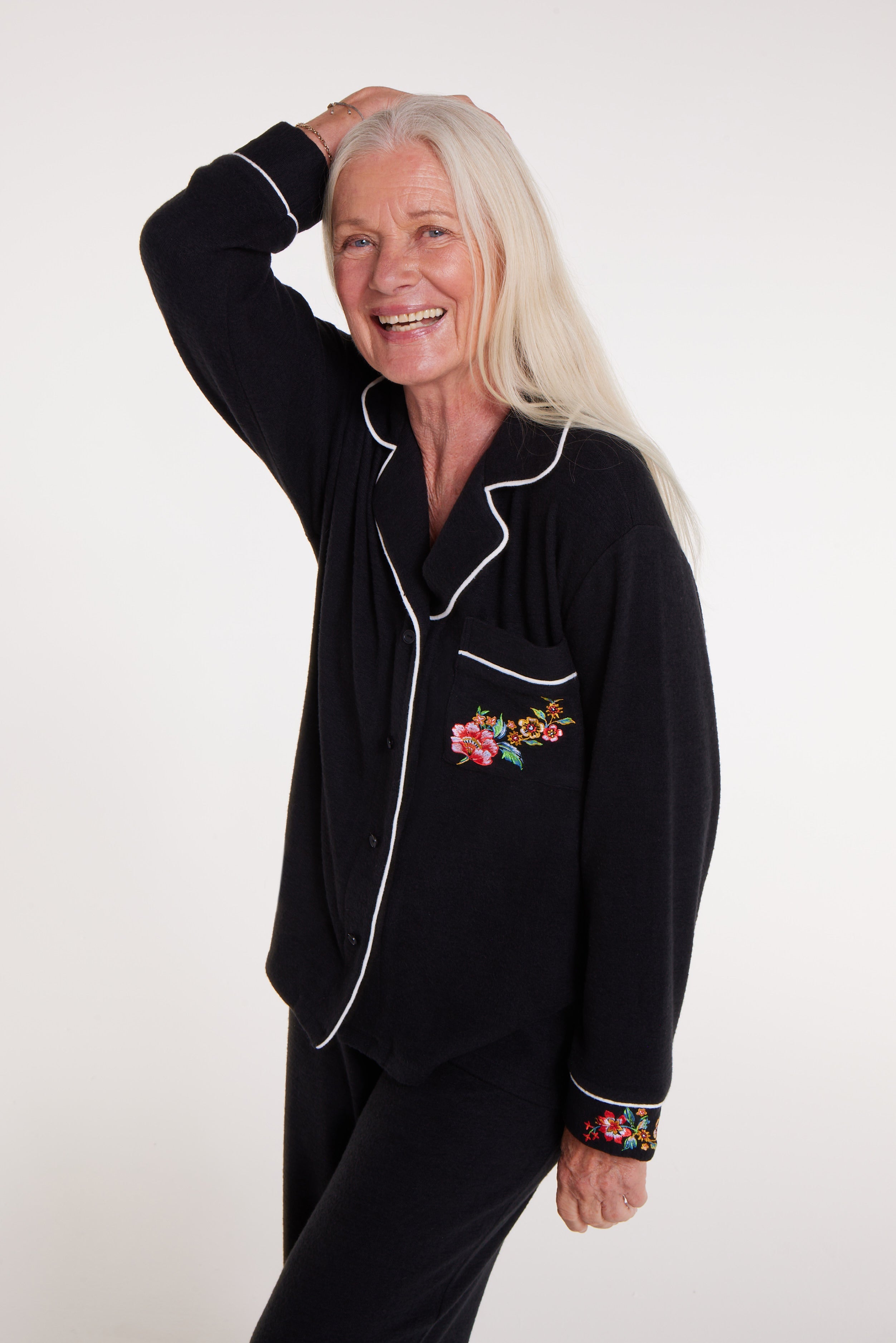 Women's Magnetic Long Sleeve Pajama Set in Black with Embroidery - Image 5