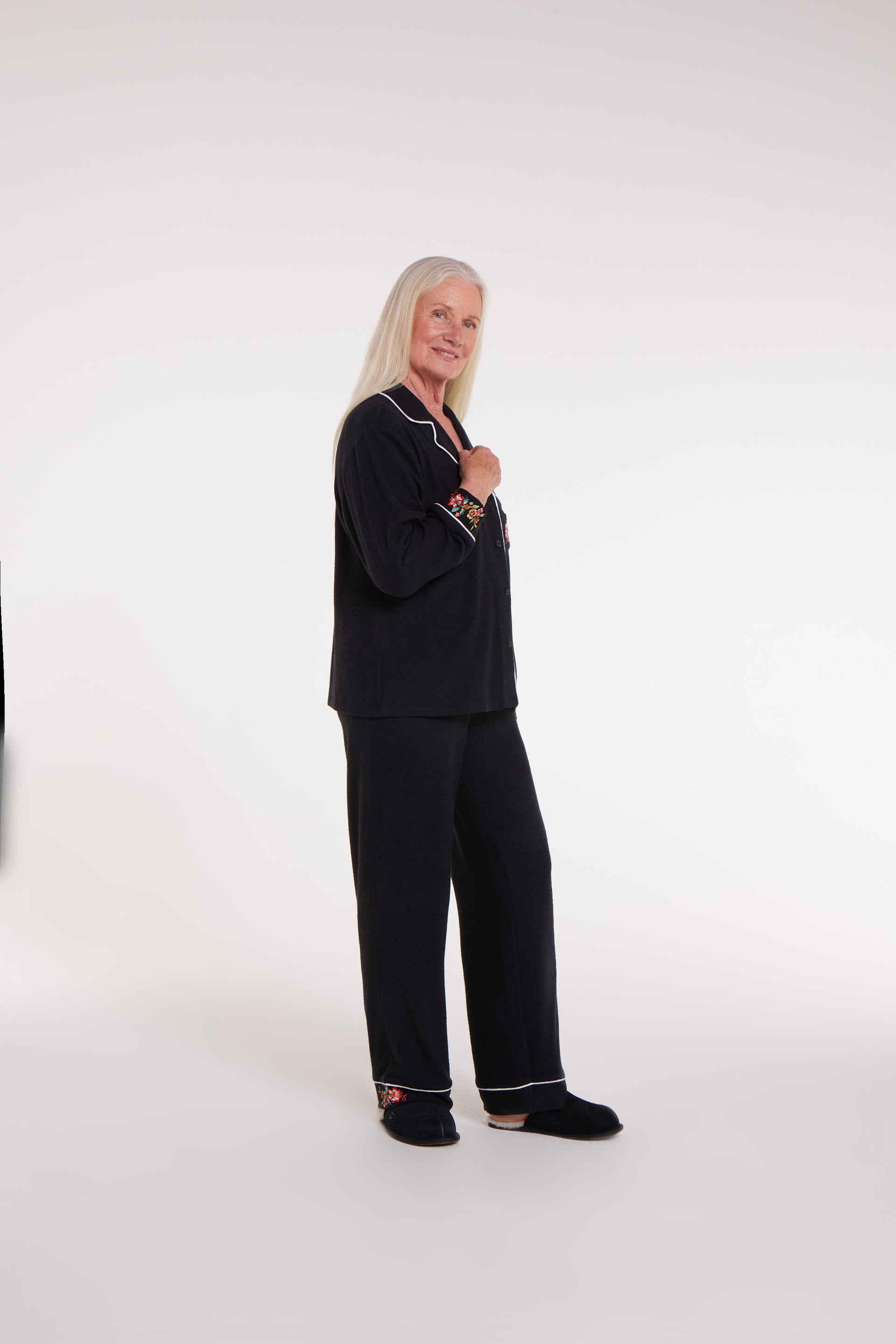 Women's Magnetic Long Sleeve Pajama Set in Black with Embroidery - Image 10