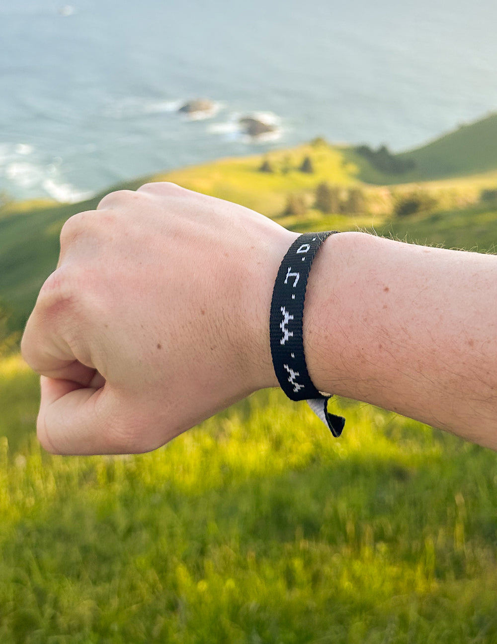 WWJD Bracelet - Faith-Inspired Wristwear for Daily Inspiration