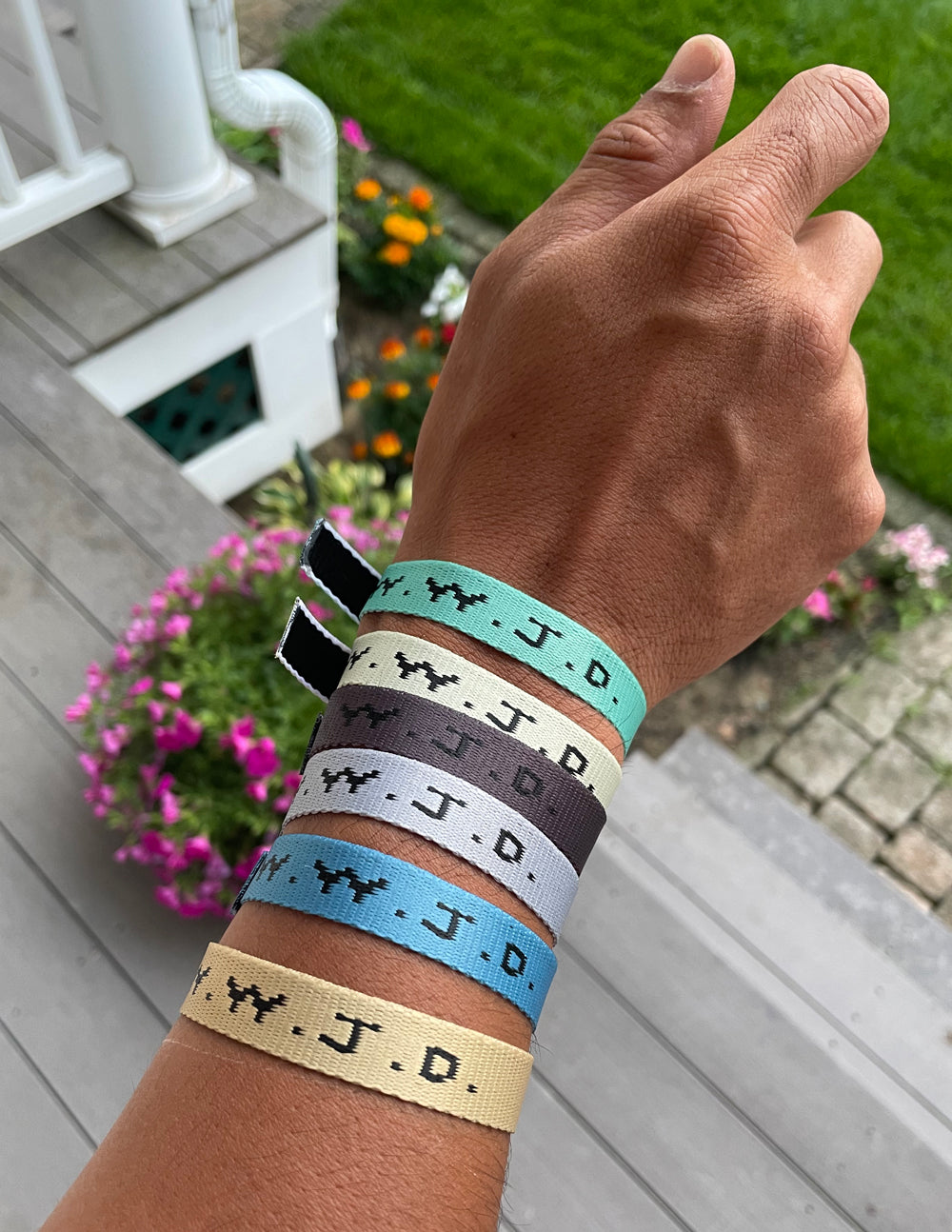 WWJD Surf Bracelet Pack Adjustable Woven Wristbands 6-Piece Set