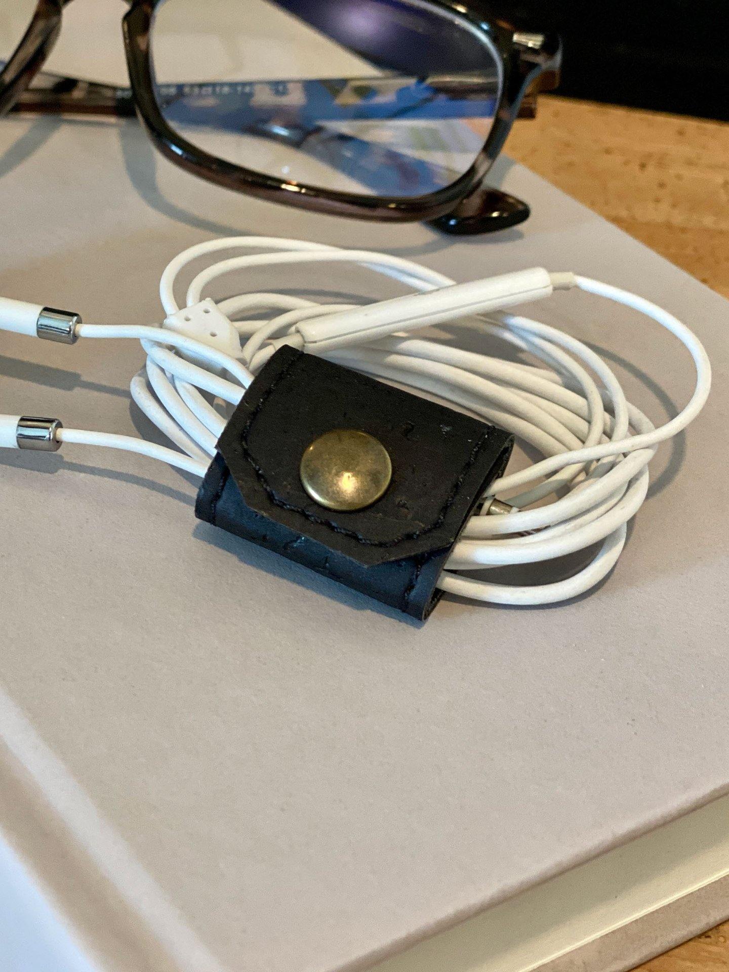 Luxury Cable Organizer (Set of 4)