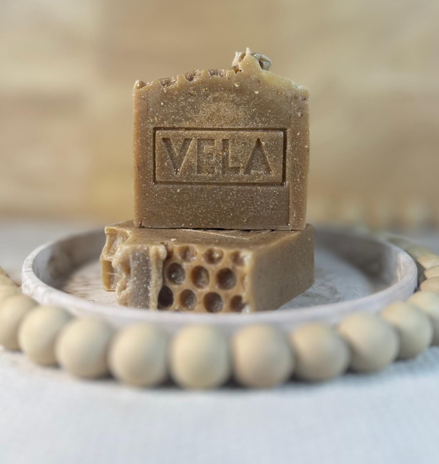 Honey Oatmeal Goat Milk Bar Soap for Dry and Eczema-Prone Skin