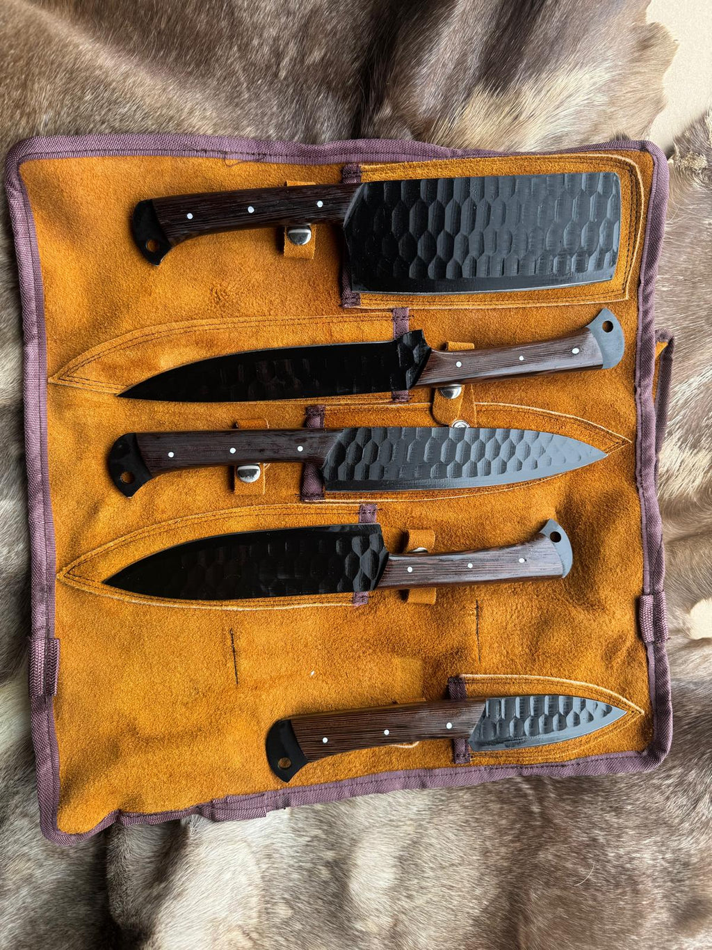 Titan "Blackened Forge" 5-Piece High Carbon Steel Chef Knife Set | Hammered Dragon Scale Finish, Wenga wood Handles | Leather Roll Case CK-004