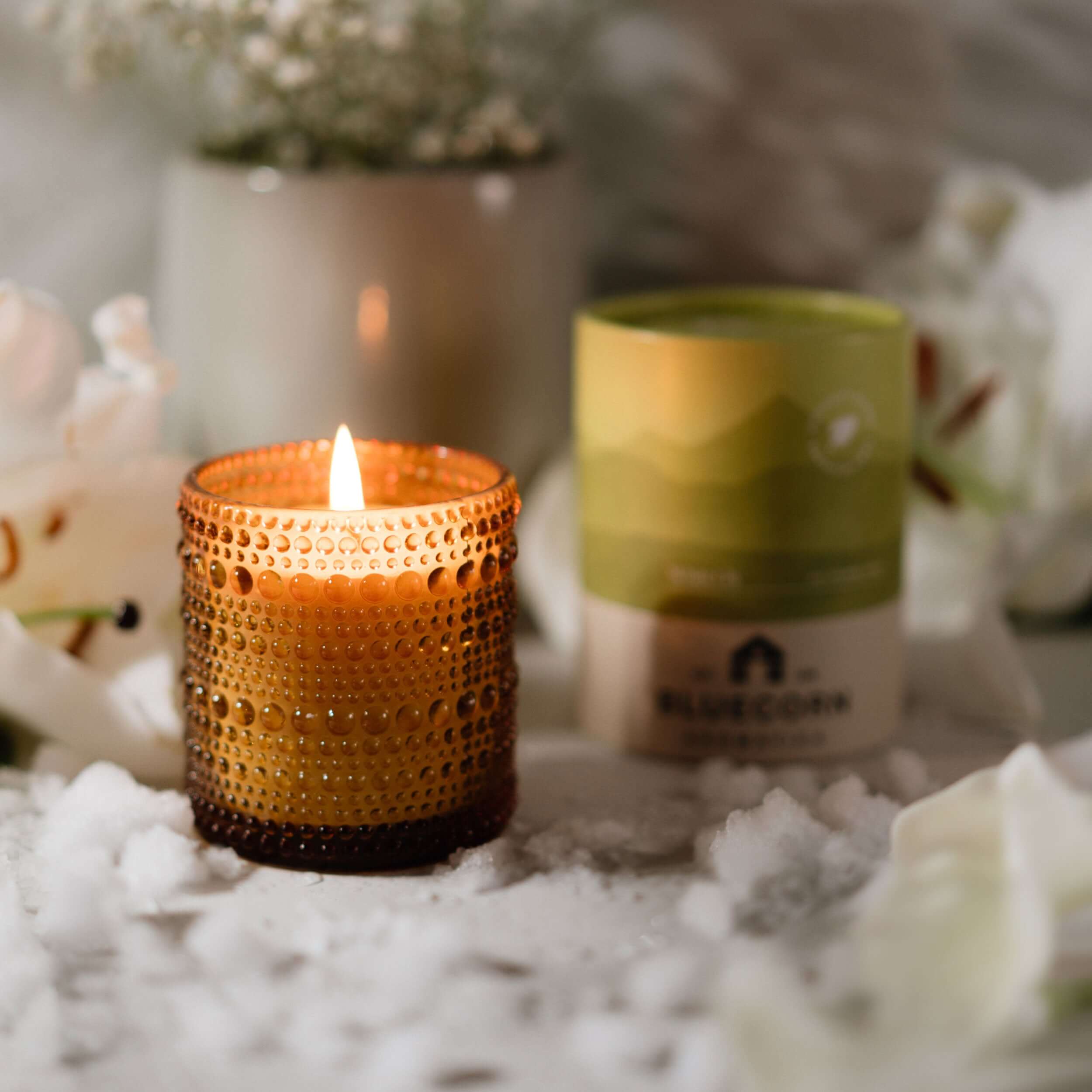 White Lily Scented Candle | Aromática Floral Fragrance