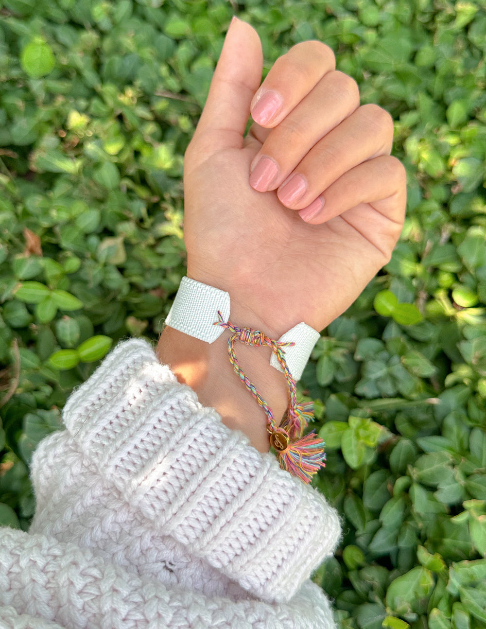 White WWJD Embroidered Woven Bracelet - Faith-Based Wristwear